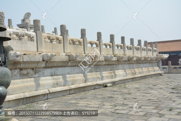 汗白玉柱