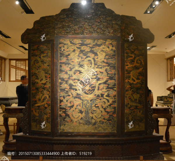 清代硬木屏風(fēng),雕龍紋五屏式寶