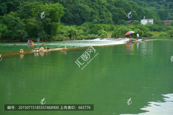 水壩
