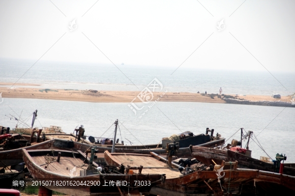 海邊漁船