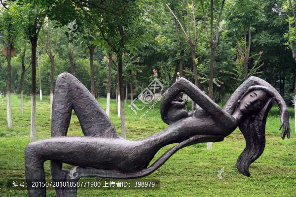 母與子雕塑
