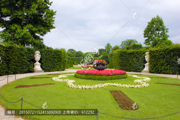 美泉宮花園