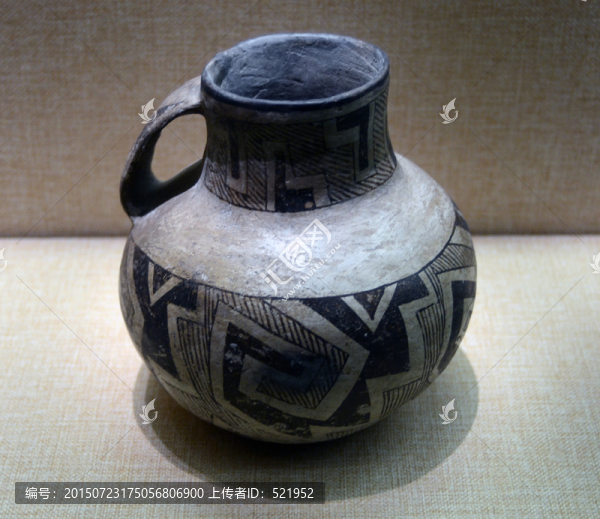 南美印第安人艾可瑪人陶器