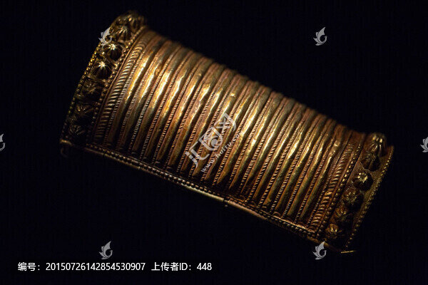 鏨刻條紋金飾件,鏨刻,金飾件