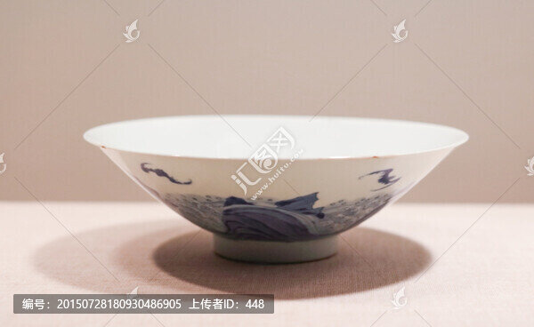 青花壽山福海圖碗