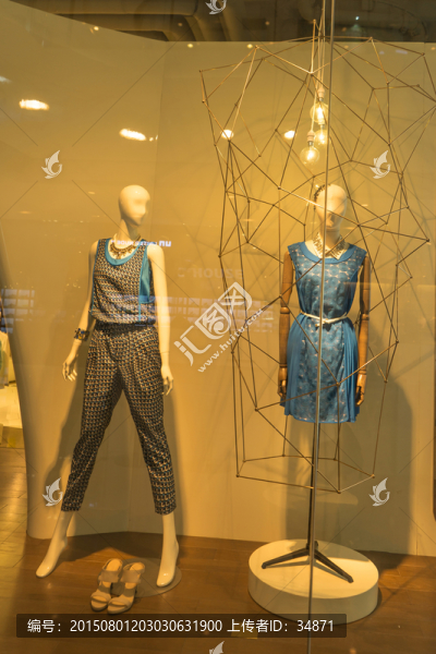 新潮女裝展示陳列
