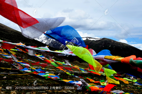 高原五彩經(jīng)幡風(fēng)馬旗