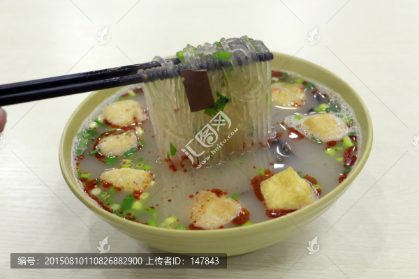 鴨血粉絲湯