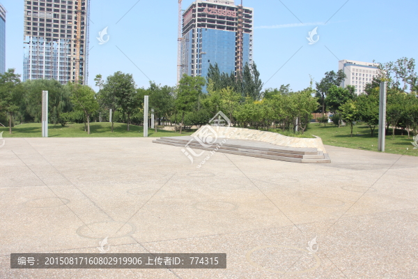 廣場(chǎng)