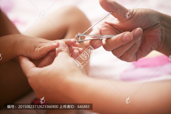 剪指甲
