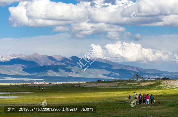 青海湖畔風(fēng)景