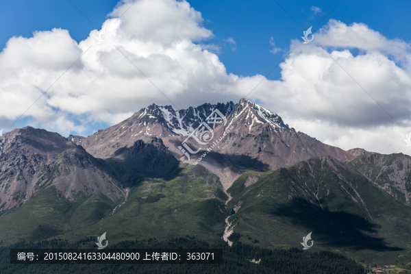祁連縣雪山