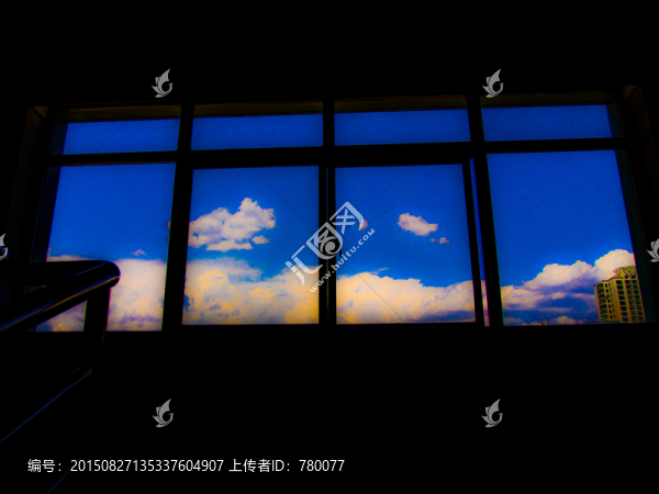 云,油彩