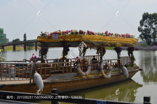 景區(qū)游船
