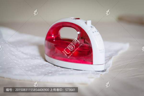 熨衣服