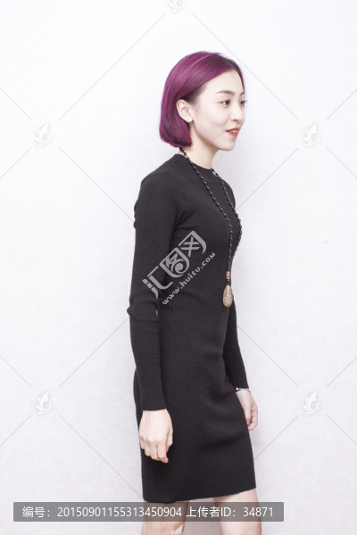 行走的女性