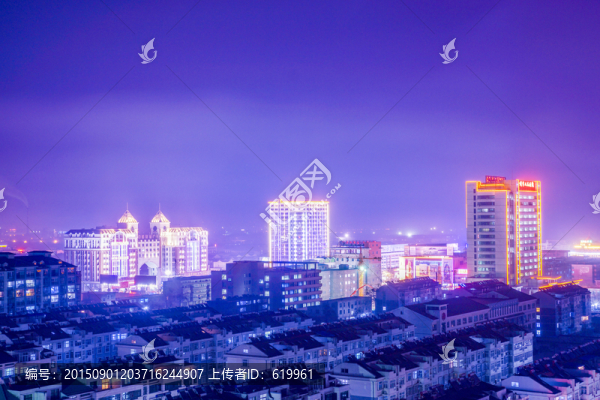 小城夜色