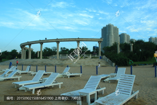 沙灘躺椅
