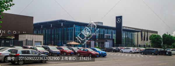奔馳4S專賣店