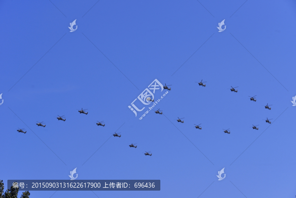 閱兵飛機(jī)70,直10