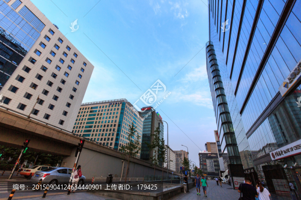 北京四環(huán)西路街景中關(guān)村創(chuàng)業(yè)大街
