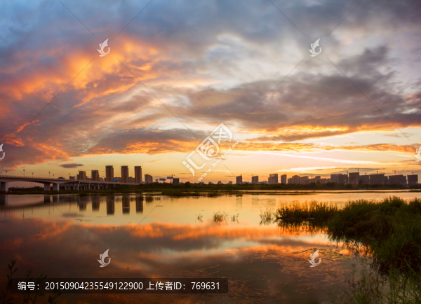 沭河晚霞圖