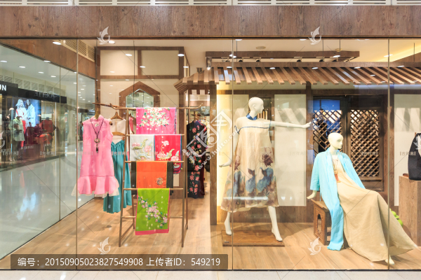 專賣店櫥窗