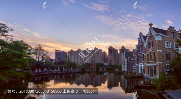 南湖晚霞分外美