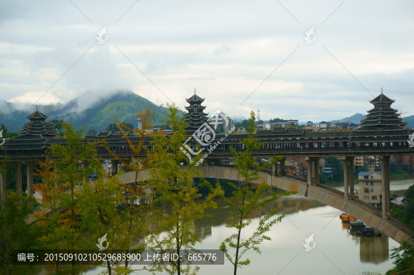 風(fēng)雨橋