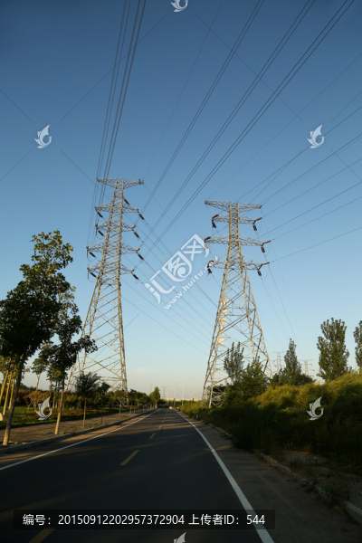 高壓輸電電塔