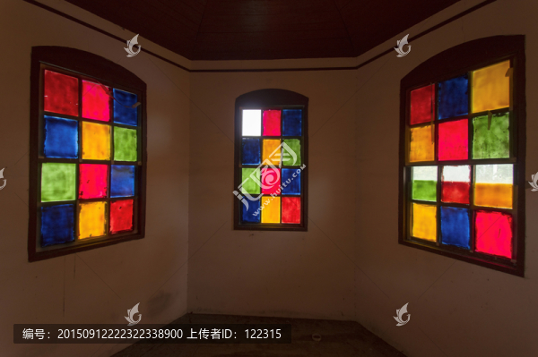 彩色玻璃窗
