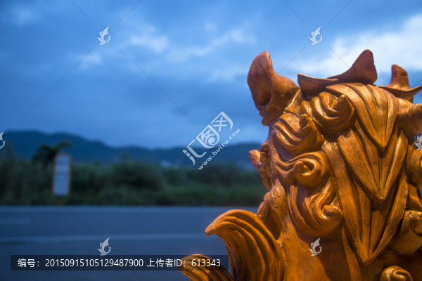 風(fēng)獅爺背影夜景
