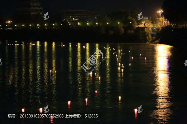 放河燈