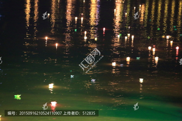 放河燈