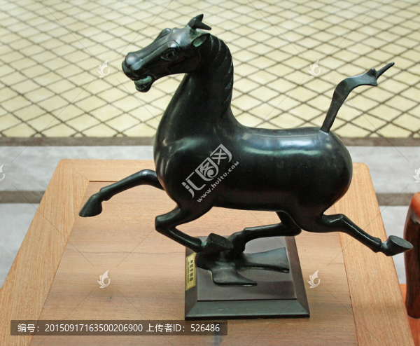 鋼制馬