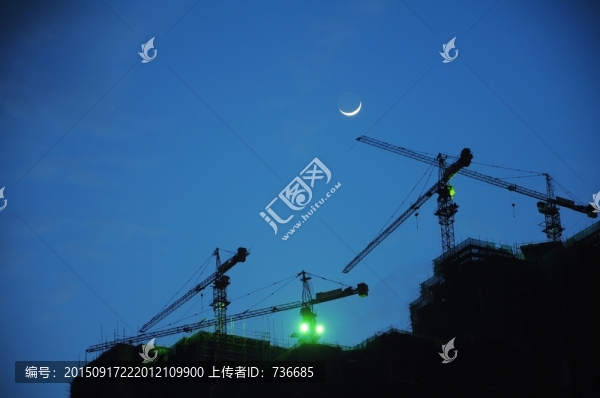 傍晚的建筑工地
