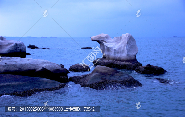 海中巖石