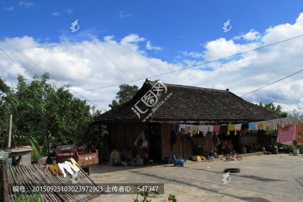 基諾族民居