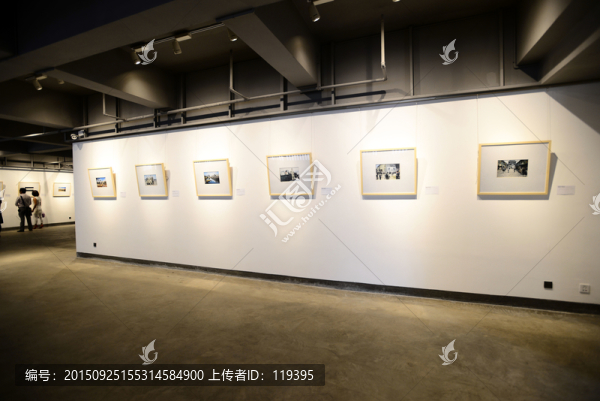 照片展