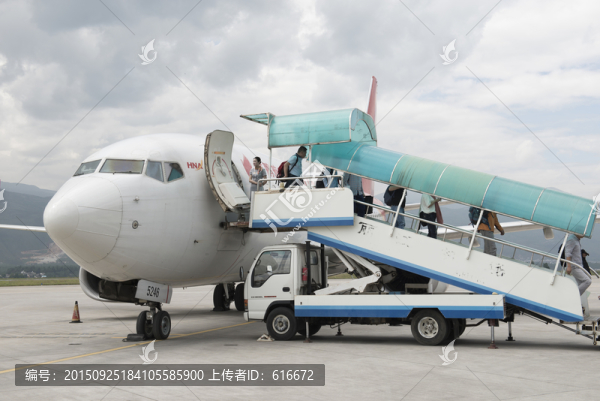 小型客機(jī),機(jī)場停機(jī)坪