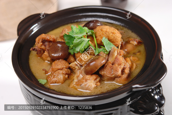 小香菇燉土雞