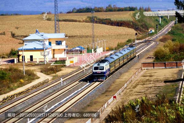 山村小站