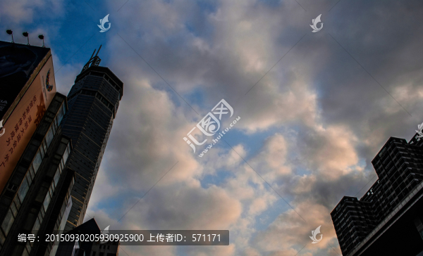 華強(qiáng)北天空