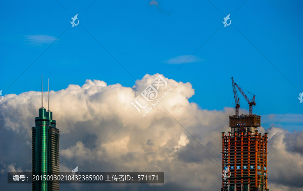 摩天云際