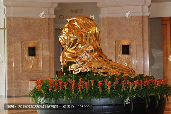 澳門美高梅金殿酒店的獅子雕像