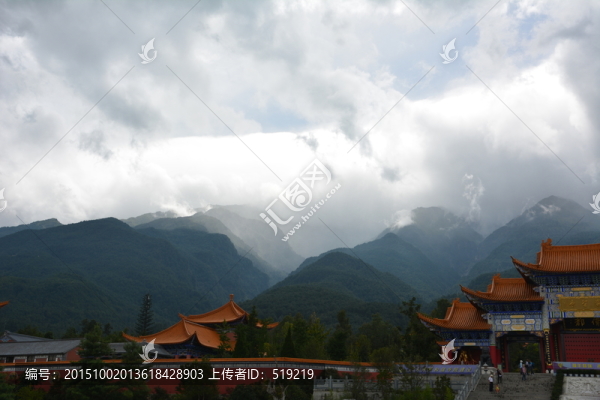 積云,遠山,寺廟,傳統(tǒng)建筑