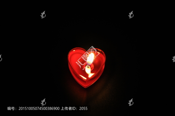 紅色心型燭光