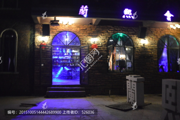 酒吧夜景