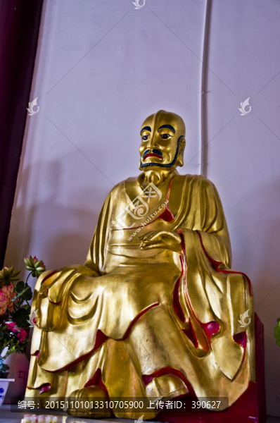 鍍金佛像