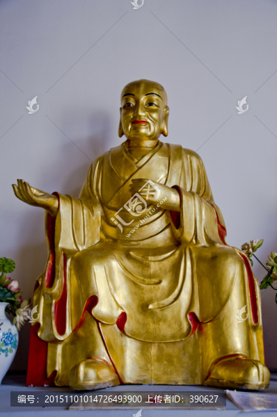 鍍金佛像
